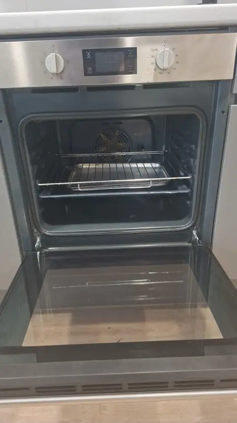 End Of Tenancy Oven — Klean Touch commercial cleaning, London