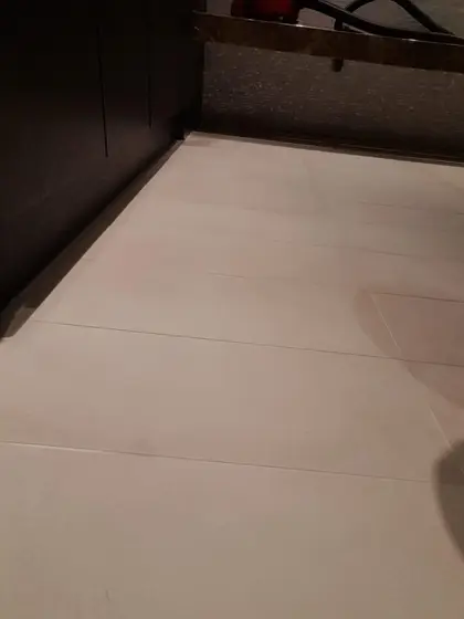 Ensuite Floor Detail — Klean Touch commercial cleaning, London