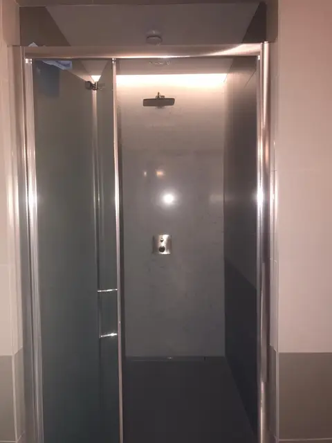 Ensuite Shower Glassdoor — Klean Touch commercial cleaning, London