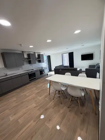 Open-Plan Kitchen & Living after Klean Touch summer turnover clean, The Tannery Leicester